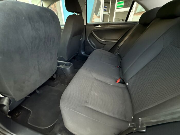 VOLKSWAGEN JETTA 2017 - Image 6