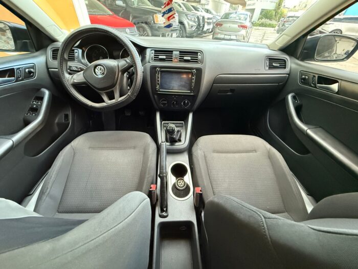 VOLKSWAGEN JETTA 2017 - Image 18