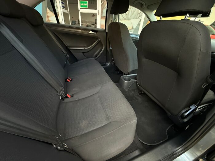VOLKSWAGEN JETTA 2017 - Image 20