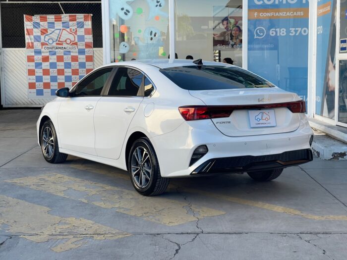 KIA  FORTE LX AT 2022 - Image 9