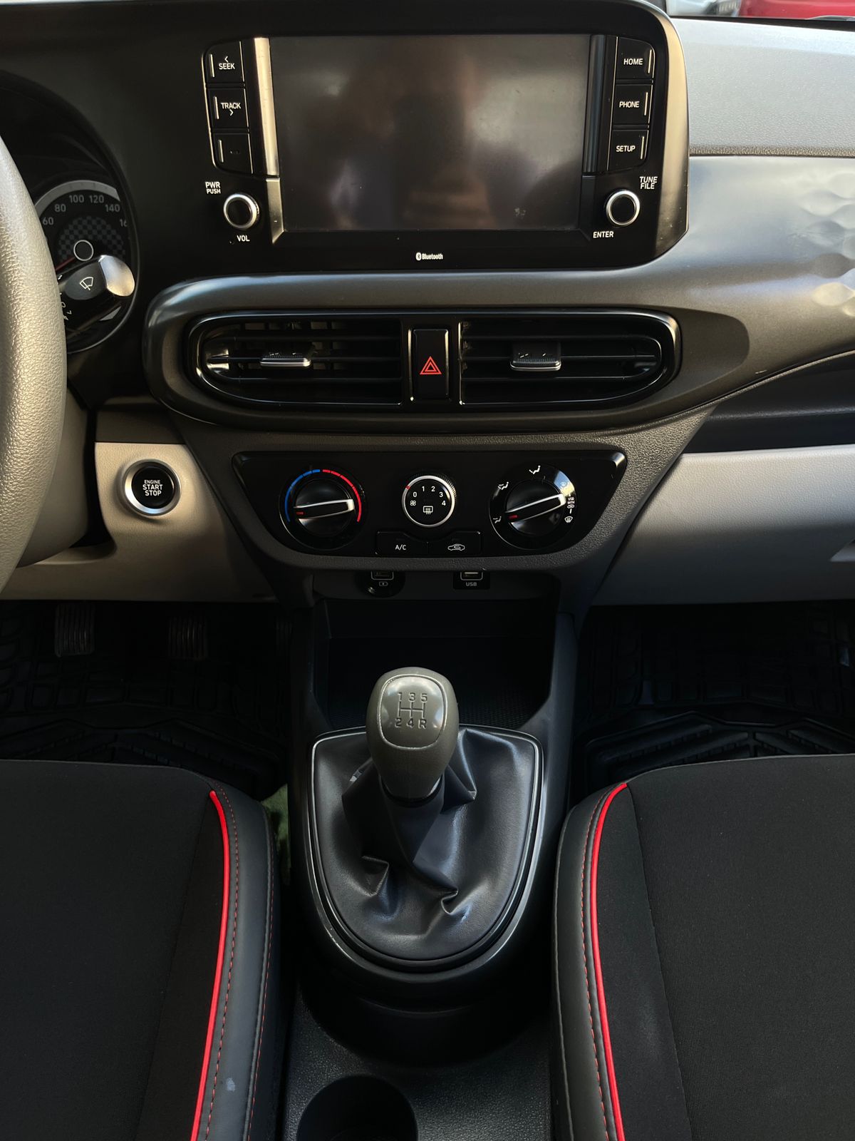 HYUNDAI GRAND I10 GLS MT 2023 - Image 16