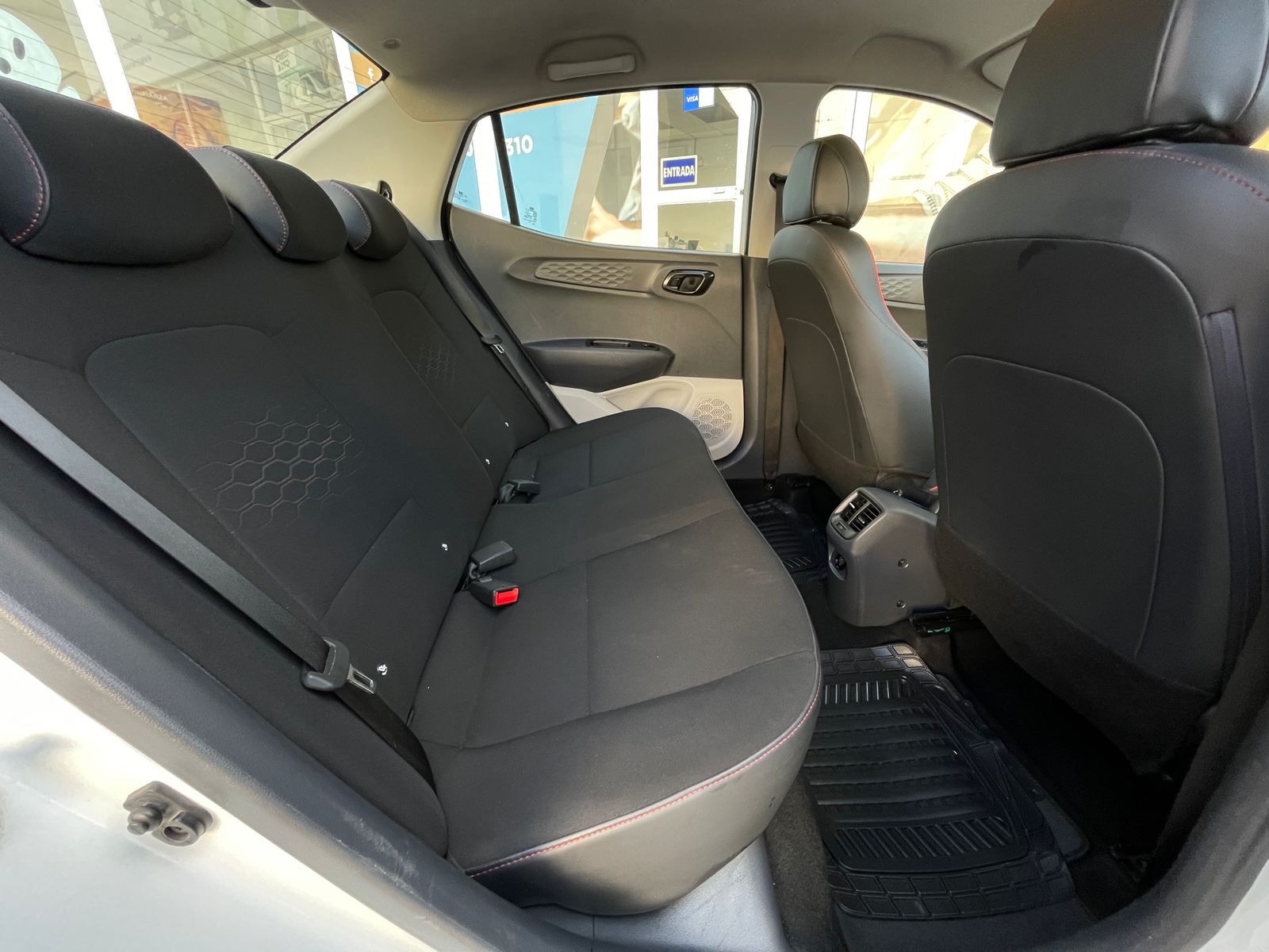 HYUNDAI GRAND I10 GLS MT 2023 - Image 17