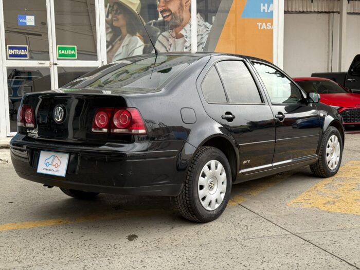 VOLKSWAGEN JETTA CLÁSICO 2015 - Image 6