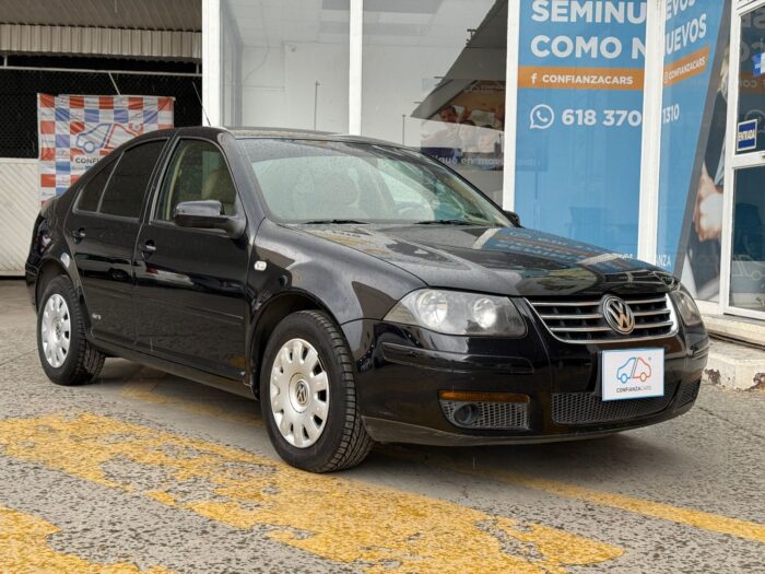 VOLKSWAGEN JETTA CLÁSICO 2015 - Image 14