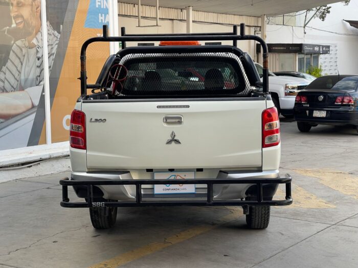 MITSUBISHI L200 4X2 TM 2018 - Image 8