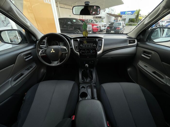 MITSUBISHI L200 4X2 TM 2018 - Image 9