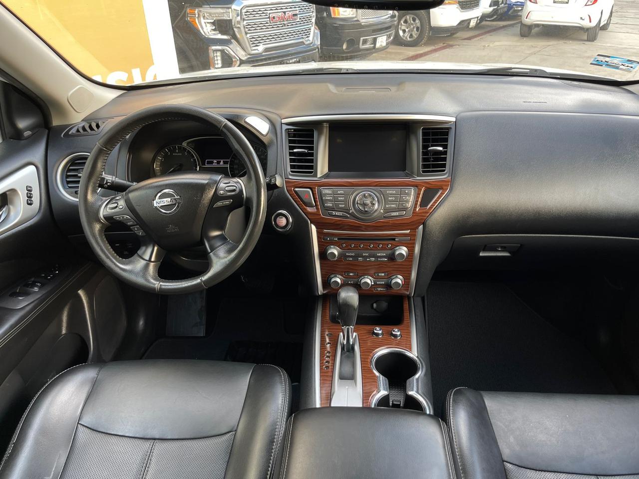 NISSAN PATHFINDER EXCLUSIVE 2017 - Image 18