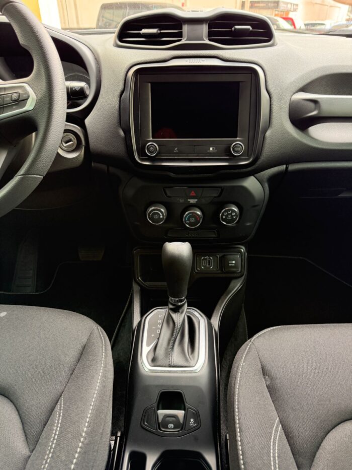 JEEP RENEGADE SPORT 2025 - Image 18