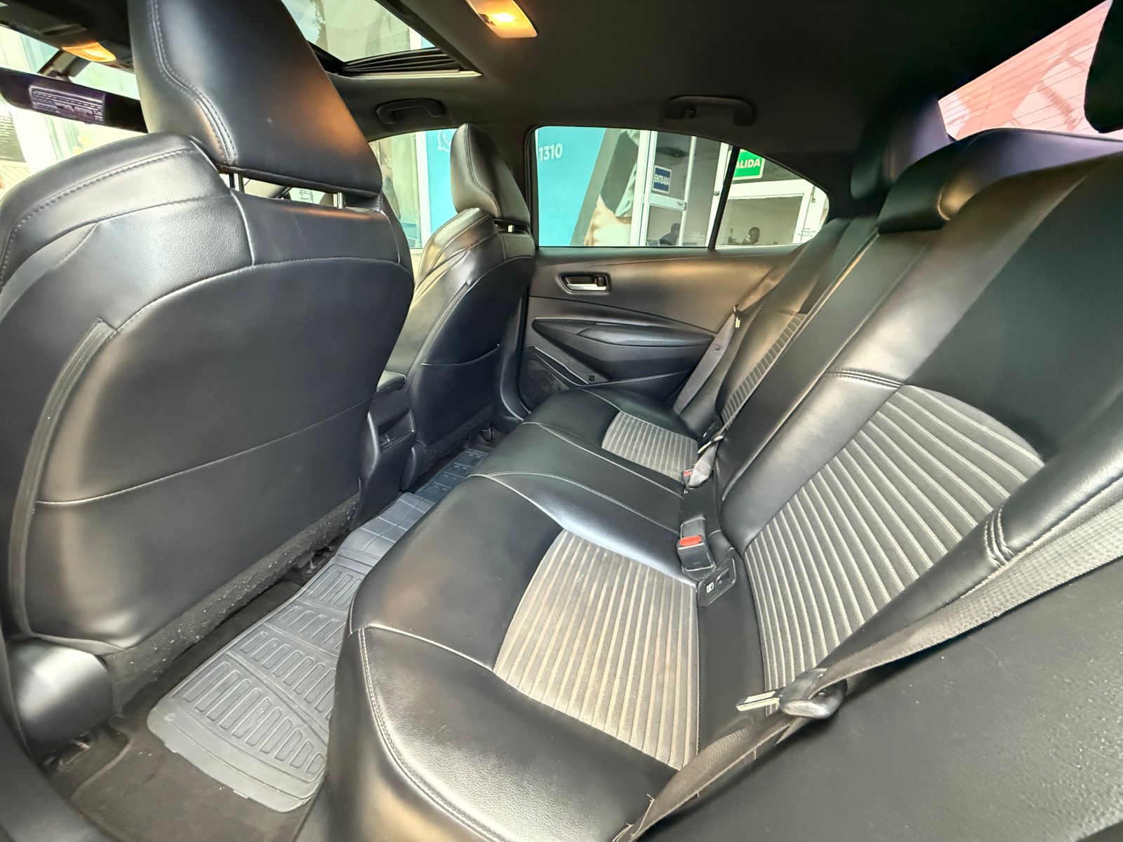 TOYOTA COROLLA SE 2021 - Image 4