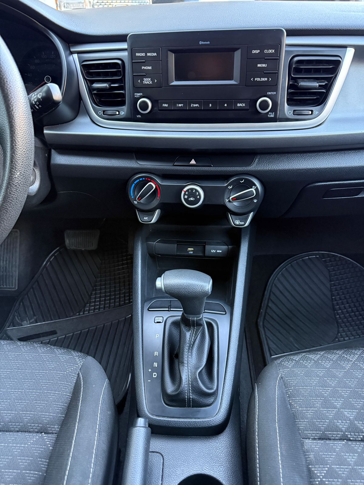 KIA RIO L 2023 - Image 17