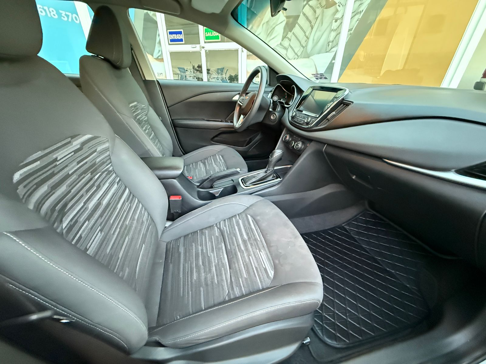 CHEVROLET CAVALIER LS TA 2024 - Image 18