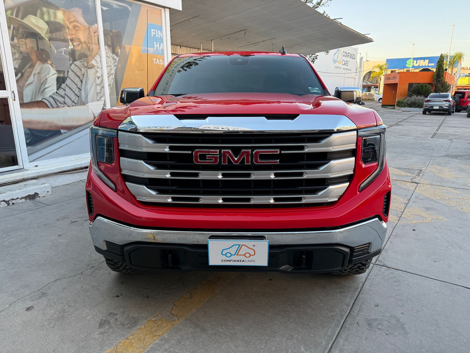 GMC SIERRA SLE CABINA REGULAR 2023 - Image 8