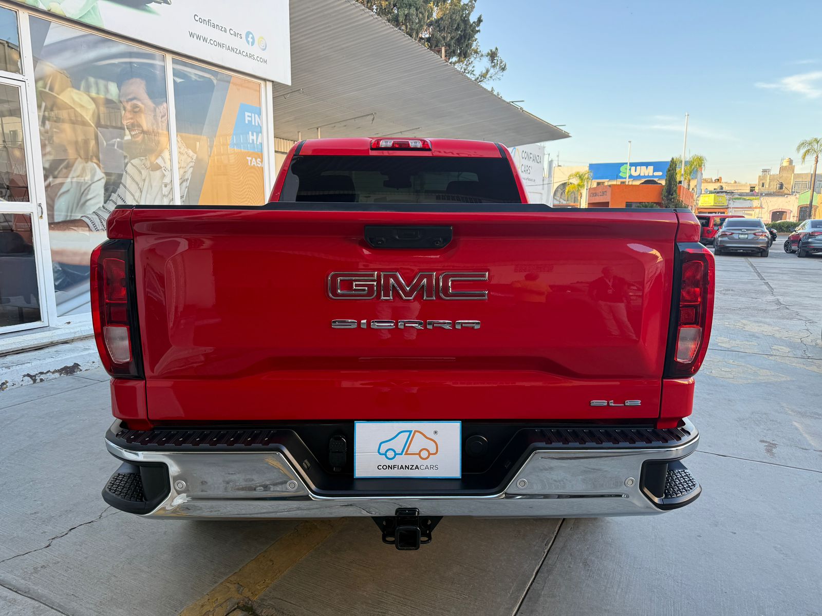 GMC SIERRA SLE CABINA REGULAR 2023 - Image 5