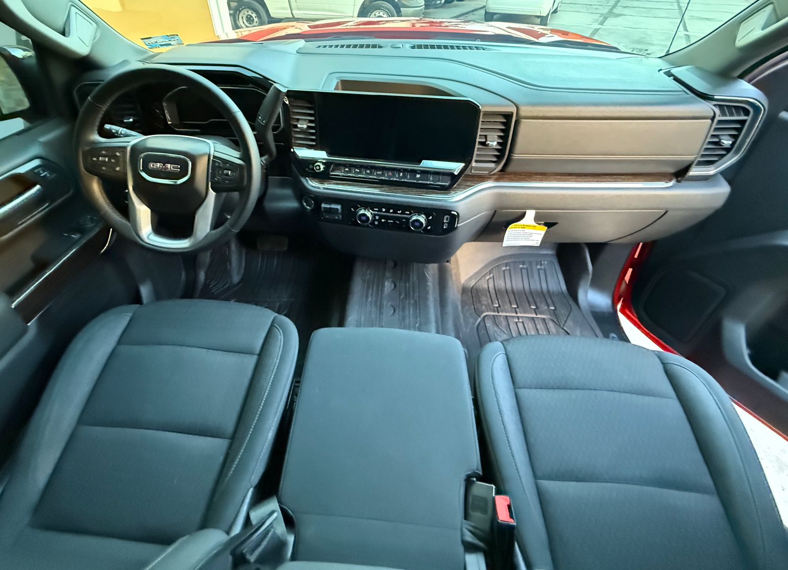 GMC SIERRA SLE CABINA REGULAR 2023 - Image 15