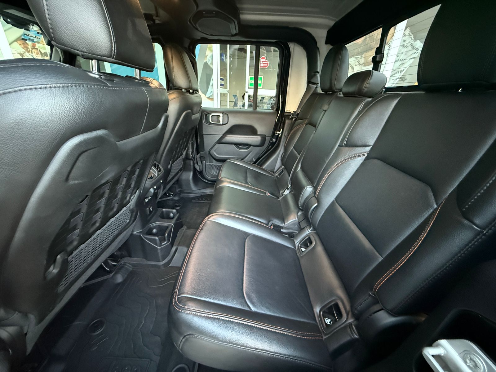 JEEP JT MOJAVE 4X4 2023 - Image 8