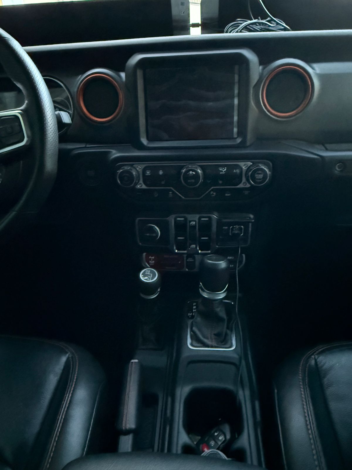 JEEP JT MOJAVE 4X4 2023 - Image 13