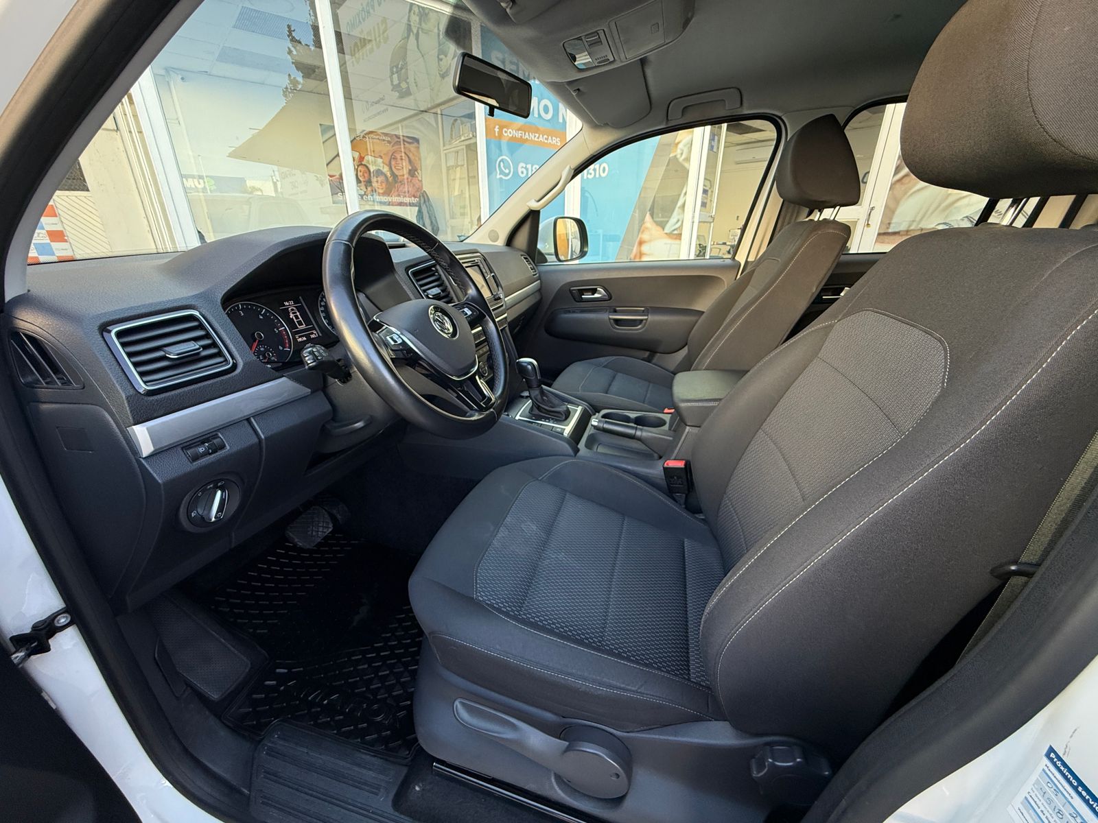 VOLKSWAGEN AMAROK HIGHLINE 4 MOTION DIÉSEL 2023 - Image 15