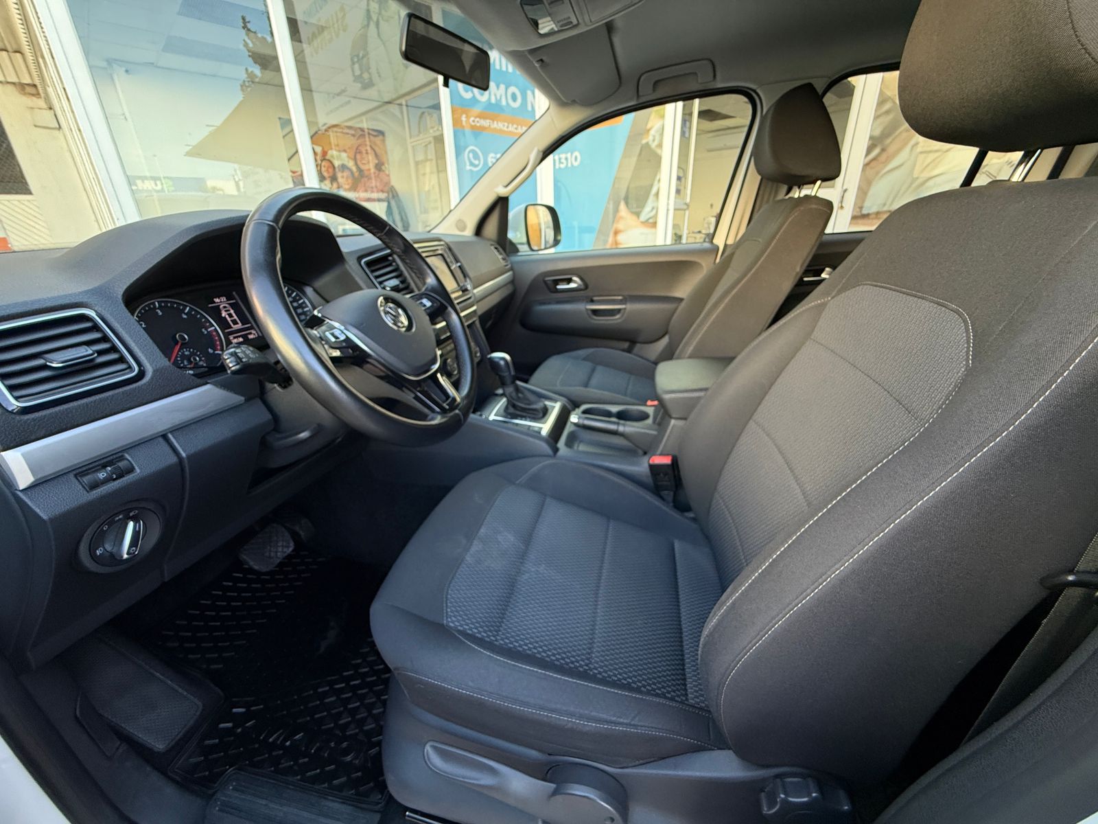 VOLKSWAGEN AMAROK HIGHLINE 4 MOTION DIÉSEL 2023 - Image 12