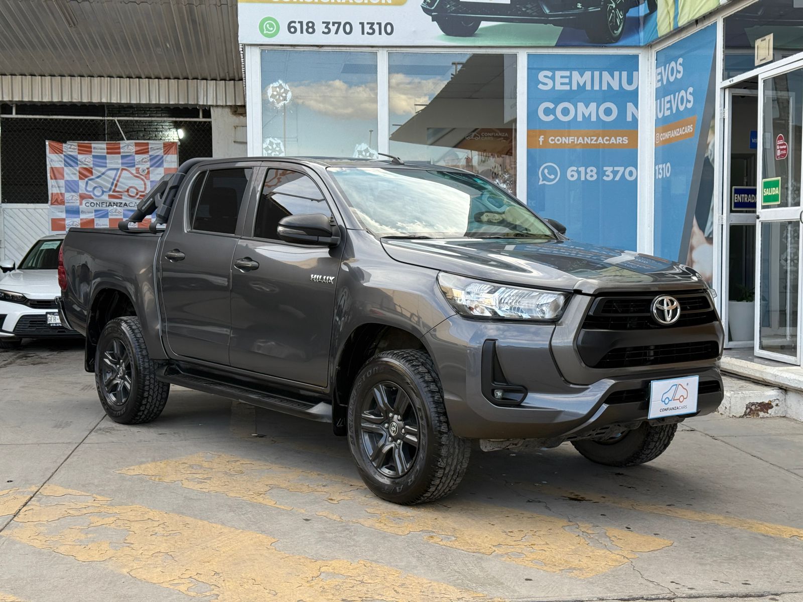 TOYOTA HILUX DOBLE CABINA SR 2024 - Image 6