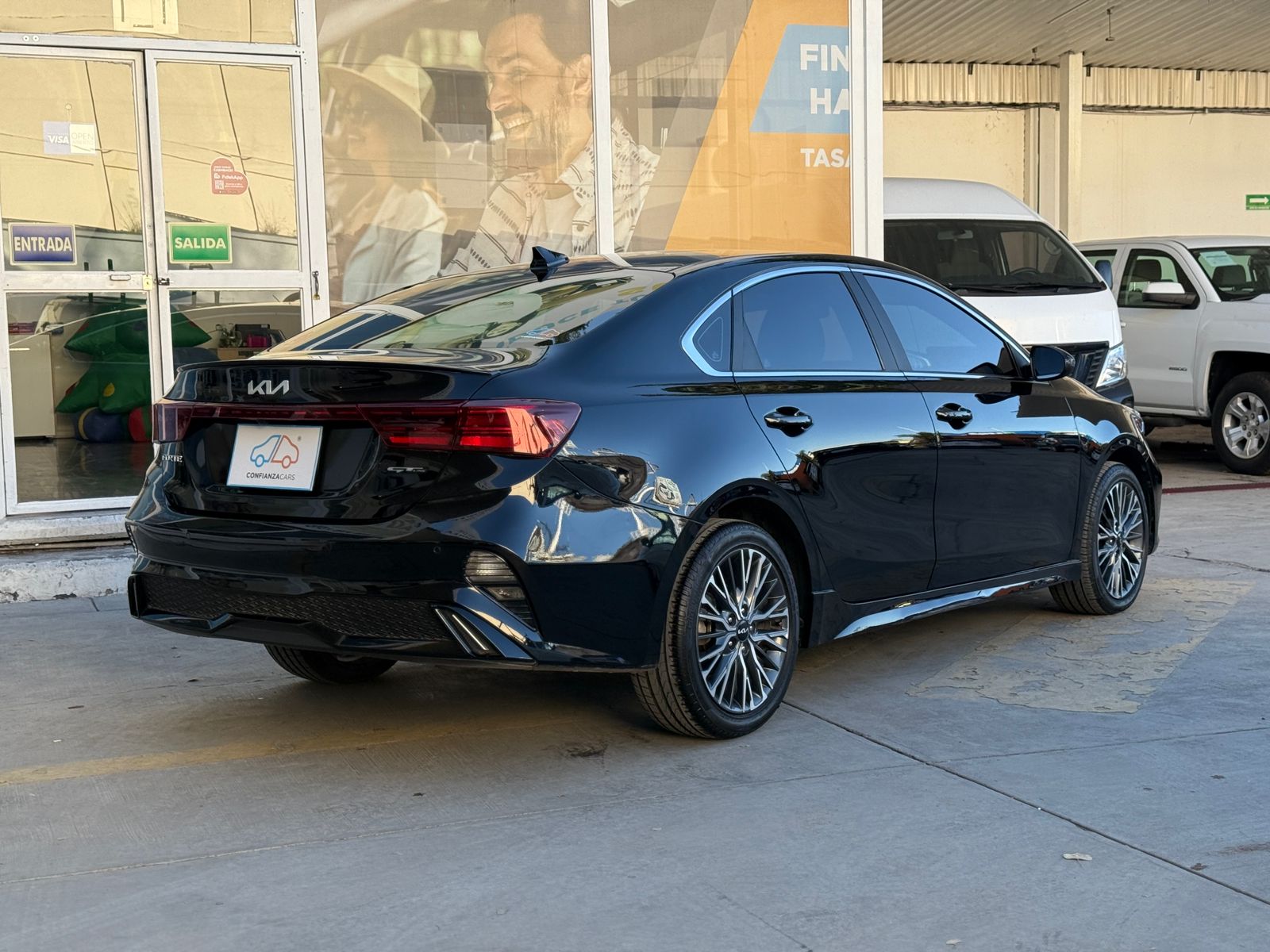 KIA FORTE GT LINE 2023 - Image 6