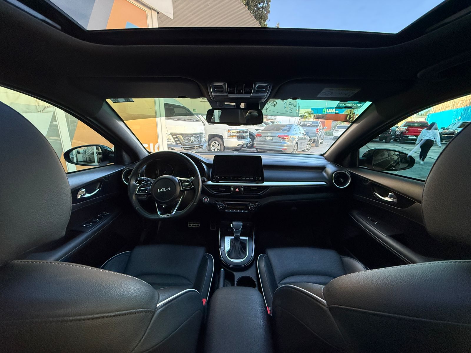 KIA FORTE GT LINE 2023 - Image 13