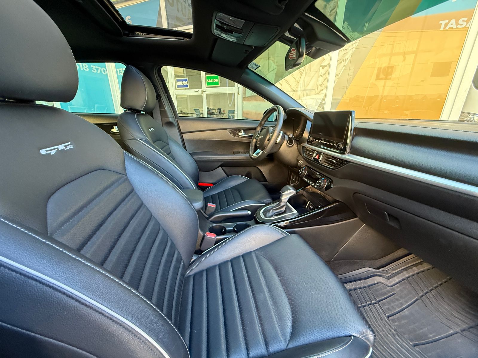 KIA FORTE GT LINE 2023 - Image 11