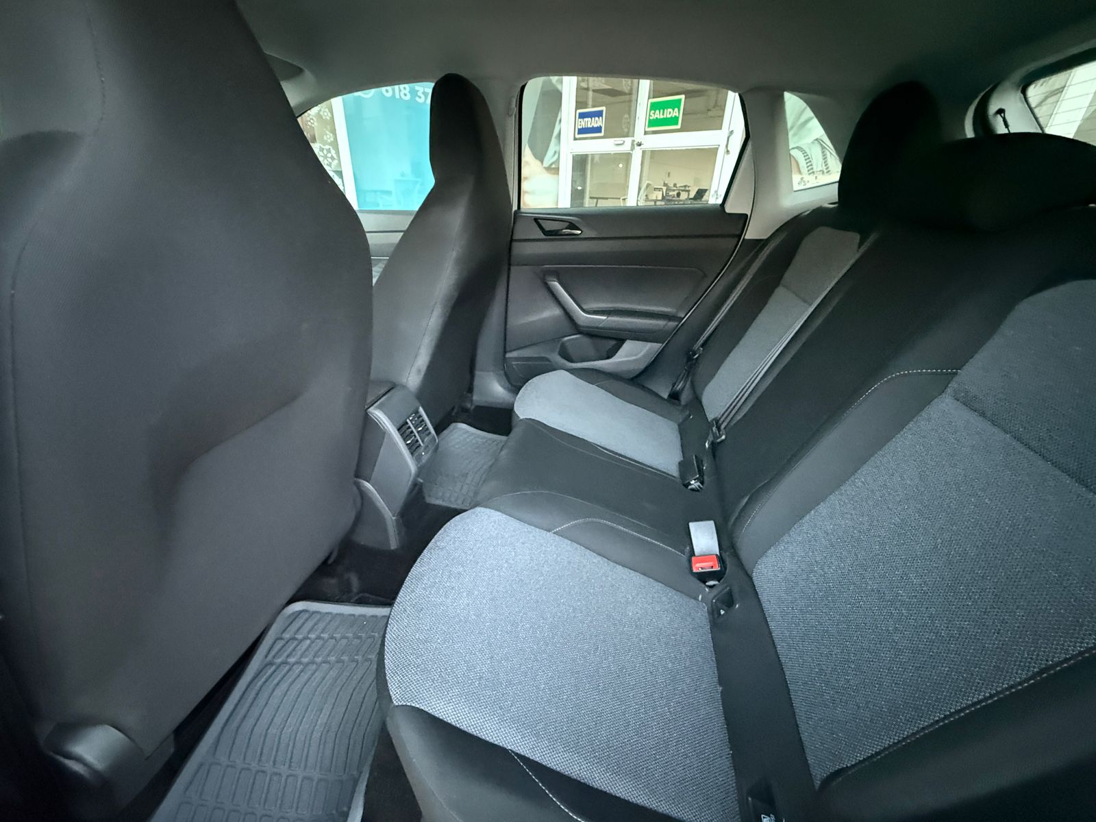 VOLKSWAGEN POLO COMFORTLINE 2024 - Image 5