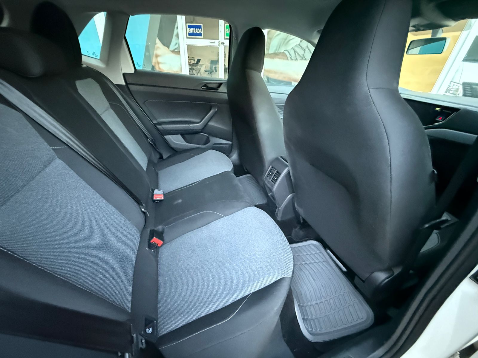 VOLKSWAGEN POLO COMFORTLINE 2024 - Image 11