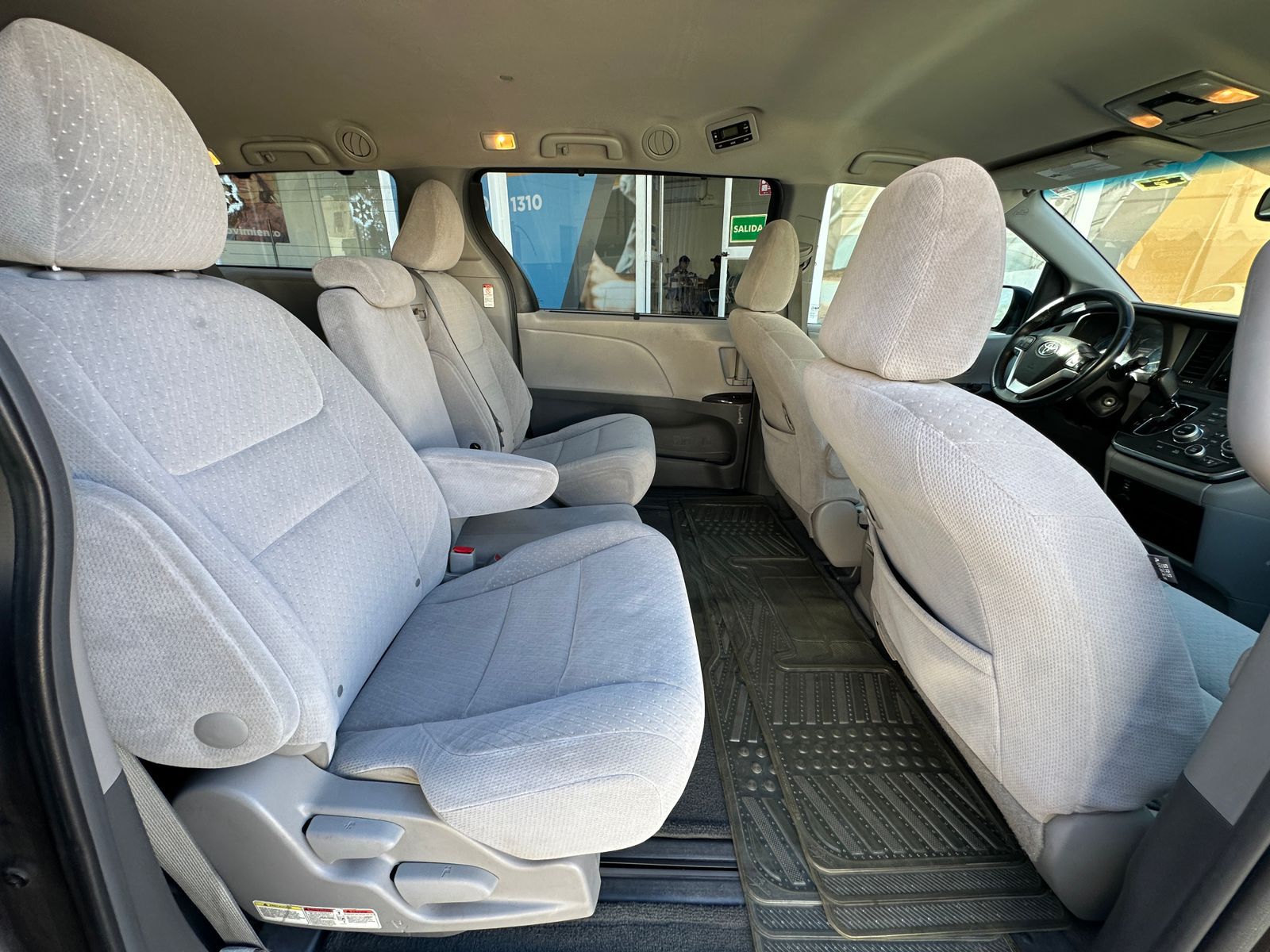 Toyotasiennagrisobscuro9